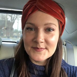 Meet your Posher, Stefanie